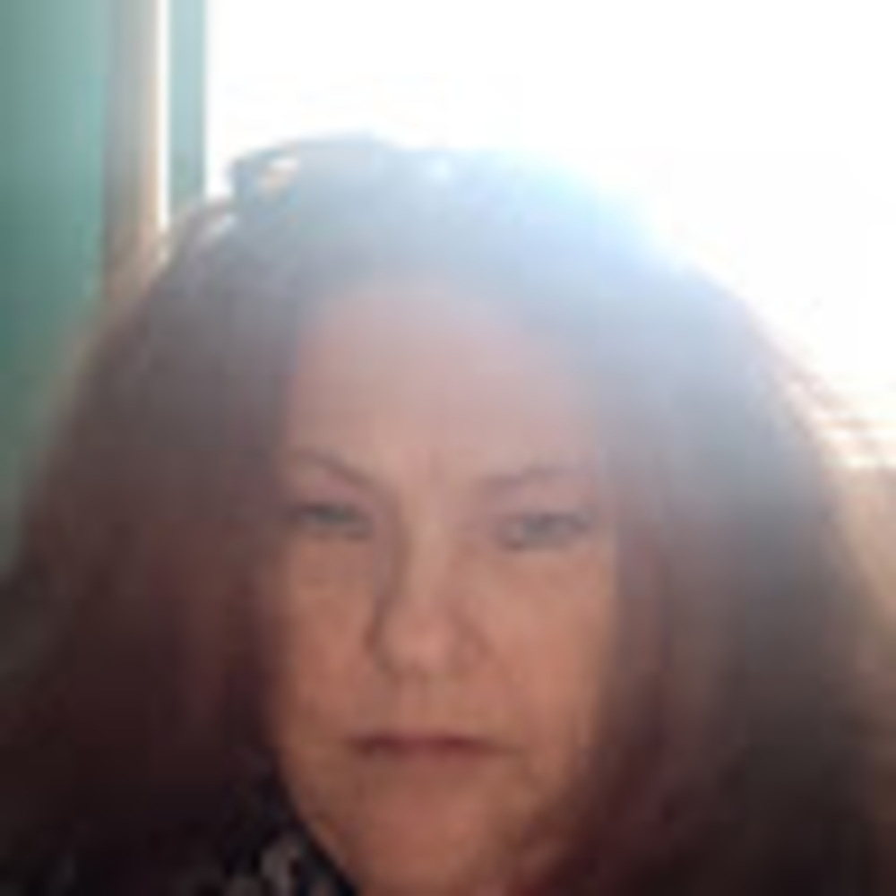 Meet your Posher, Lenora